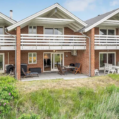 Amazing In With Kitchen *