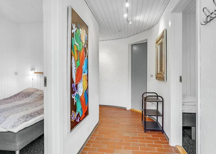 Amazing In With Kitchen Holiday home *