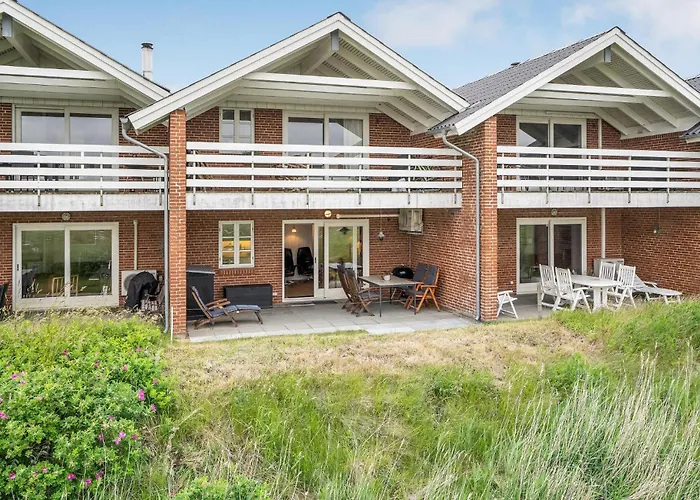 Amazing In With Kitchen *