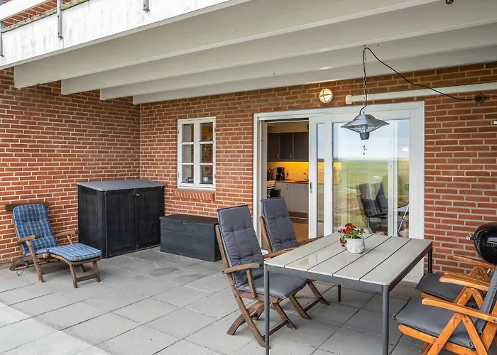 Amazing In With Kitchen